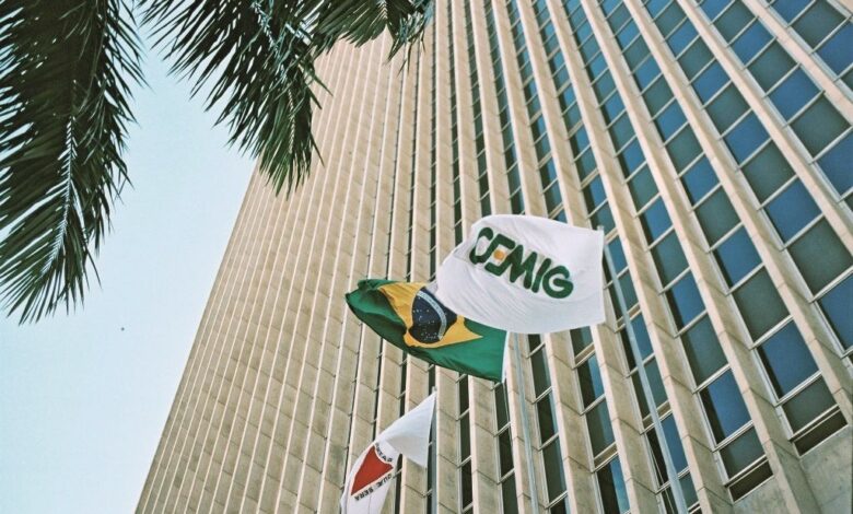 Cemig registra lucro líquido de R$ 1,038 bi com queda e impacto no mercado