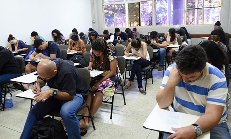 INEP encerra inscrições para Encceja 2025 nesta sexta-feira