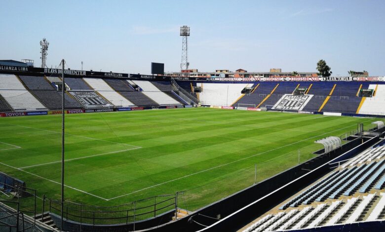 Alianza Lima e São Paulo duelam por vitória na Libertadores