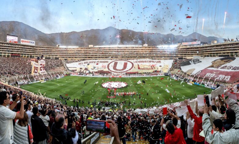 Universitário busca vitória contra Independiente del Valle na Libertadores