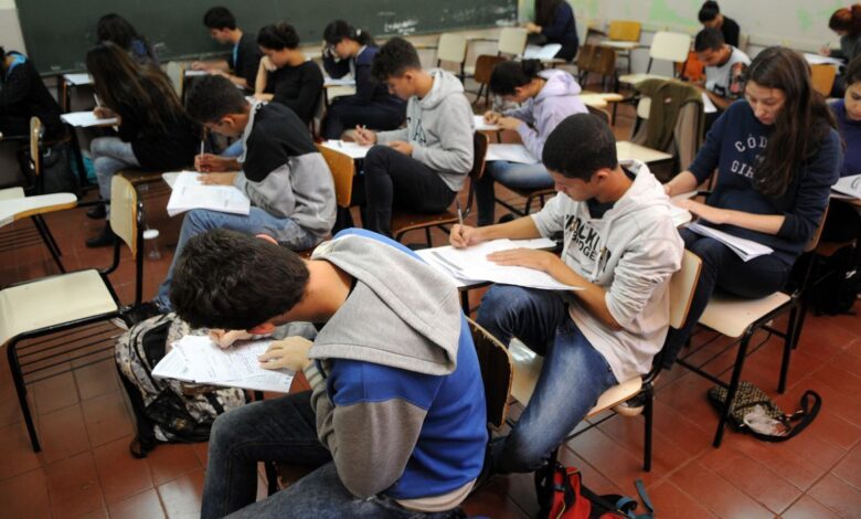Vereador propõe lei para implementar intervalo bíblico em escolas de SP
