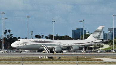 Trump defende uso de gadget gratuito da Qatar Airways