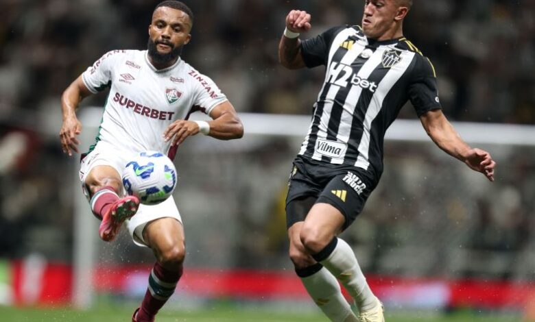 Atlético-MG reverte e vence Fluminense no Brasileirão
