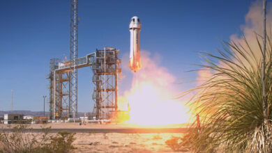 Blue Origin revela passageiros para missão de turismo espacial