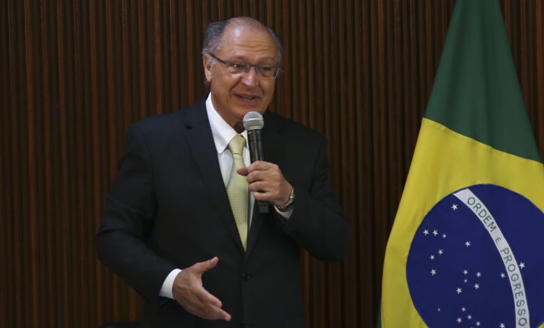Alckmin busca investimento no STF para liberar Ferrogrão