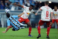 Grêmio e Bragantino empatam com gols no fim do jogo
