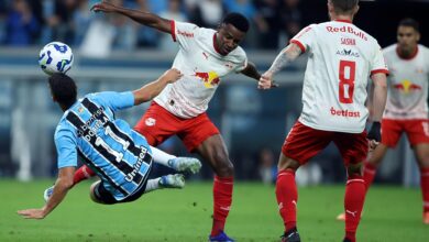 Grêmio e Bragantino empatam com gols no fim do jogo