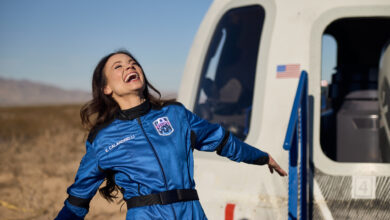 NASA celebra a 100ª mulher no espaço com voo da Blue Origin