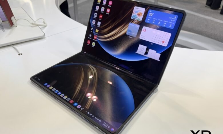 Huawei inova com laptop dobrável em teste prático no BEYOND Expo 2025