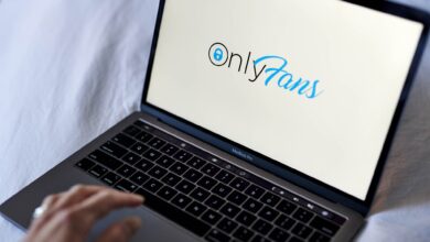 Dono do OnlyFans negocia venda da plataforma por US$ 8 bi