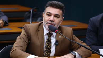 Marco Feliciano pagará indenização por danos morais no Congresso