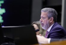 Lira avalia que governo manterá isenção de IR até 5 mil