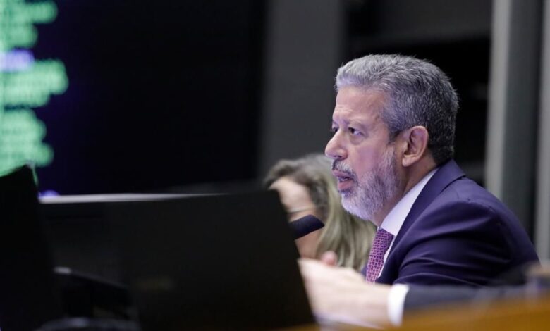 Lira avalia que governo manterá isenção de IR até 5 mil