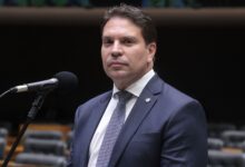 Câmara informa STF sobre suspensão de ação contra Ramagem
