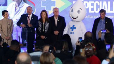 SUS entrega equipamentos para tratamento do câncer em seis cidades