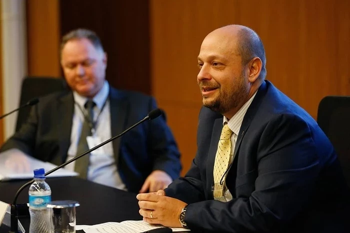 Presidente do INSS anuncia ressarcimento automático via benefício do governo