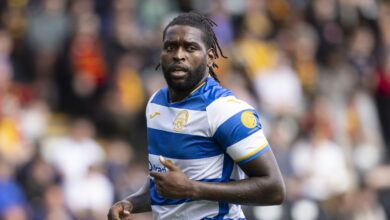 Ex-jogador do Arsenal admite contrabando de cannabis