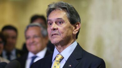 Moraes concede prisão domiciliar a Roberto Jefferson no STF