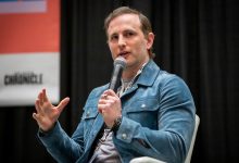 Tesla: Joe Gebbia compra ações e aposta em EVs