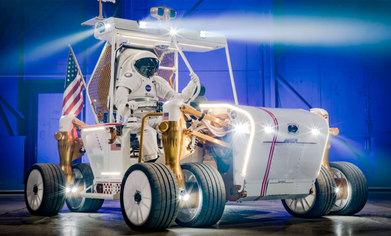 NASA apresenta foto do rover lunar em ação em 19 de maio