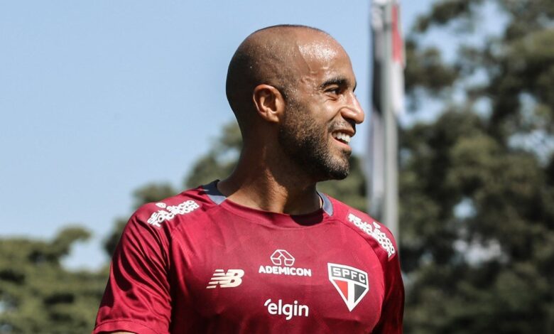 São Paulo perde Lucas Moura para duelo com Libertad