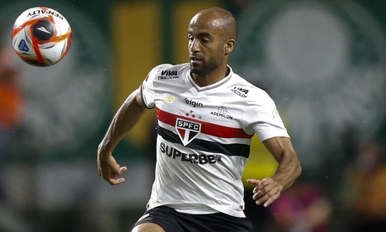 São Paulo atualiza situação médica de Lucas Moura após lesão