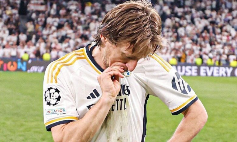 Modric deixa Real Madrid após título no Mundial de Clubes