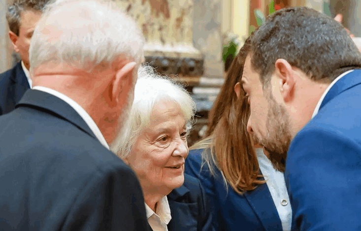 Boulos acompanha Lula em velório de Mujica no governo
