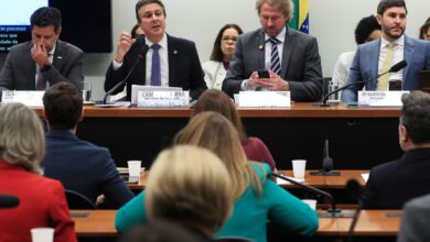 Camilo estabelece novas regras para EaD com foco pedagógico