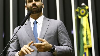 Moraes abre inquérito sobre Eduardo Bolsonaro no STF