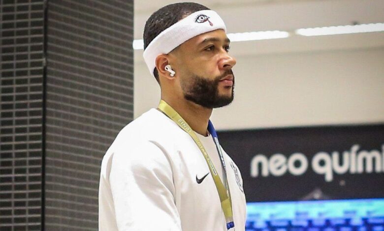 Corinthians perde Memphis Depay por lesão ligamentar
