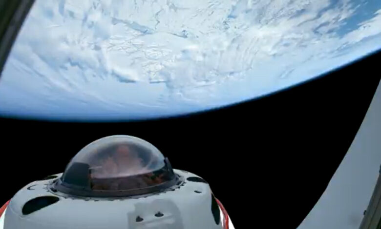 SpaceX mostra a órbita sobre os polos da Terra em vídeo 4 horas
