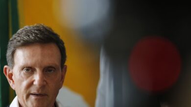 STF bloqueia bens de Crivella por improbidade administrativa