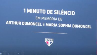 São Paulo empata com Grêmio em clássico com homenagens a Mano Menezes