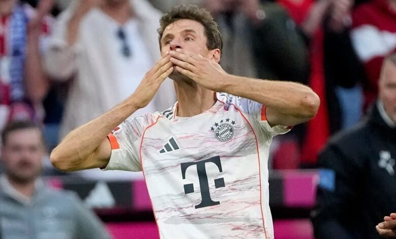 Bayern vence Gladbach por 2 a 0 e se despede de Müller