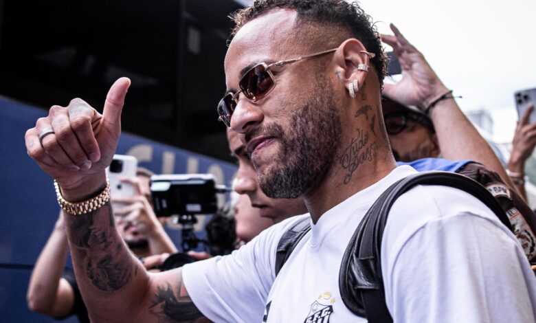 Ex-Vasco critica Neymar: “Não chega aos meus pés”