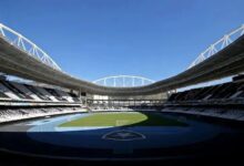 Botafogo busca vitória contra Internacional no Brasileirão