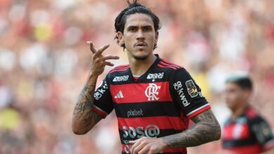 Flamengo define Pedro no banco contra LDU na Libertadores