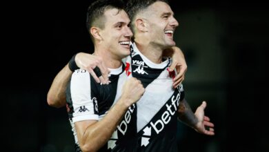 Vasco conquista vitória e sai da zona de rebaixamento