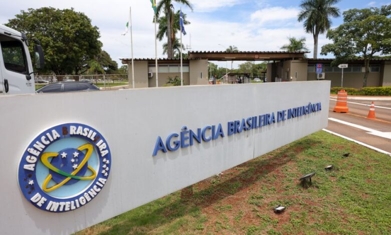 Deputado cria frente parlamentar para discutir papel da Abin no governo