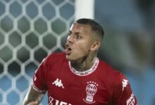 Huracán vence Racing e complica Corinthians na Sul-Americana com vitória crucial