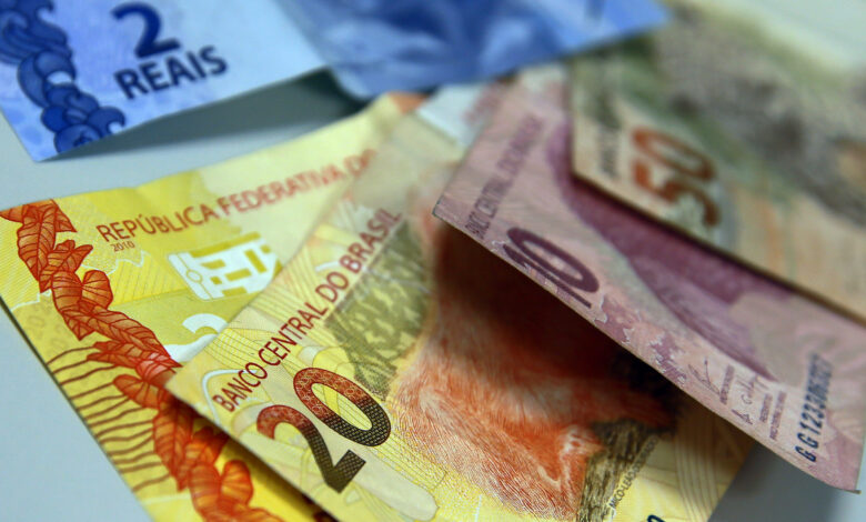 Tesouro paga R$ 820,78 milhões em dívidas de estados e municípios