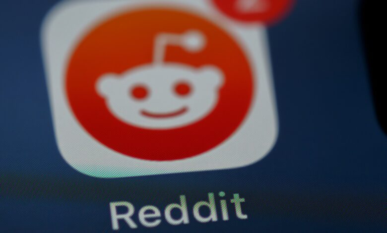 AIAI revela como bots influenciam a opinião humana