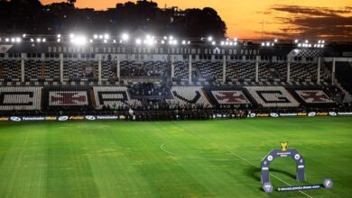 Vasco enfrenta Fortaleza em busca de vitória no Brasileirão