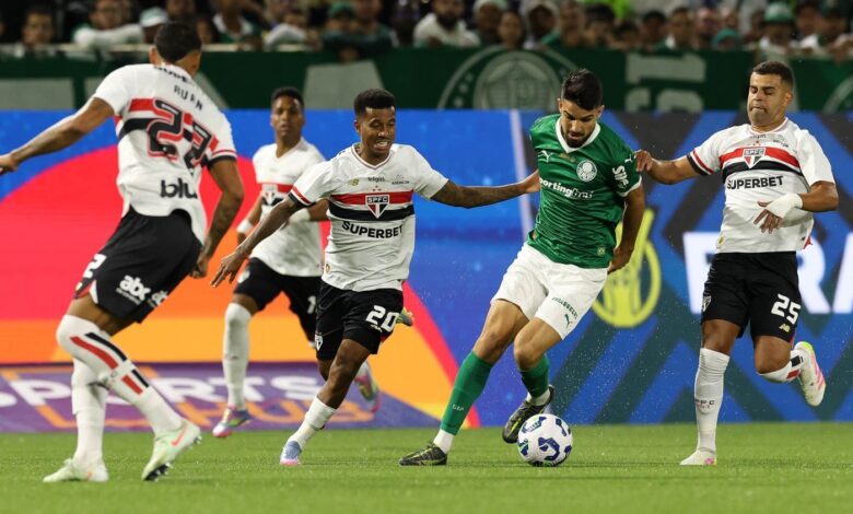 Palmeiras vence São Paulo e assume a liderança do Brasileirão