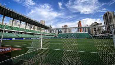 Goiás busca vitória contra Coritiba na Série B