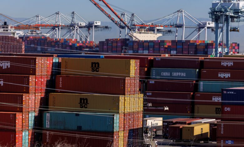 Portos da Costa Oeste dos EUA enfrentam queda no PIB