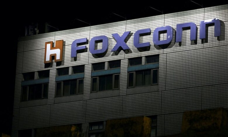 Foxconn adota cautela diante da incerteza do mercado