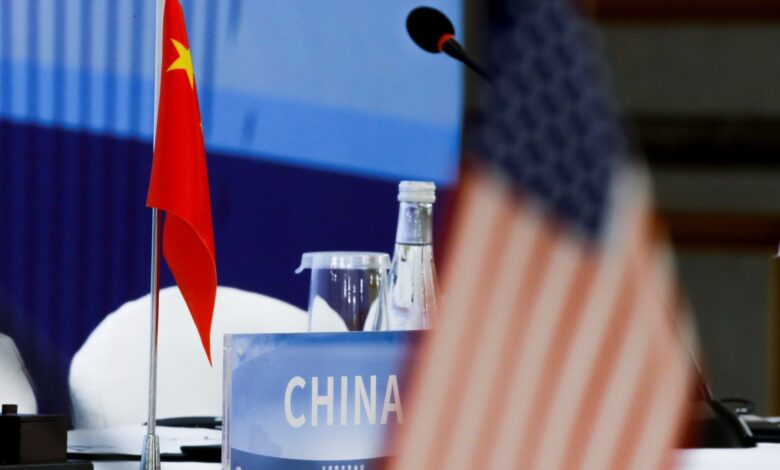 EUA e China negociam tarifas em Genebra para estabilizar mercado