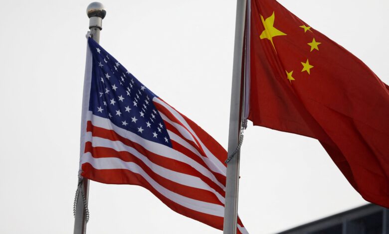 EUA e China iniciam negociação para conter guerra comercial e limitar impacto no mercado